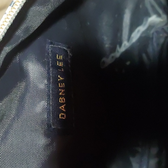 DABNEY LEE - Picture 5 of 7